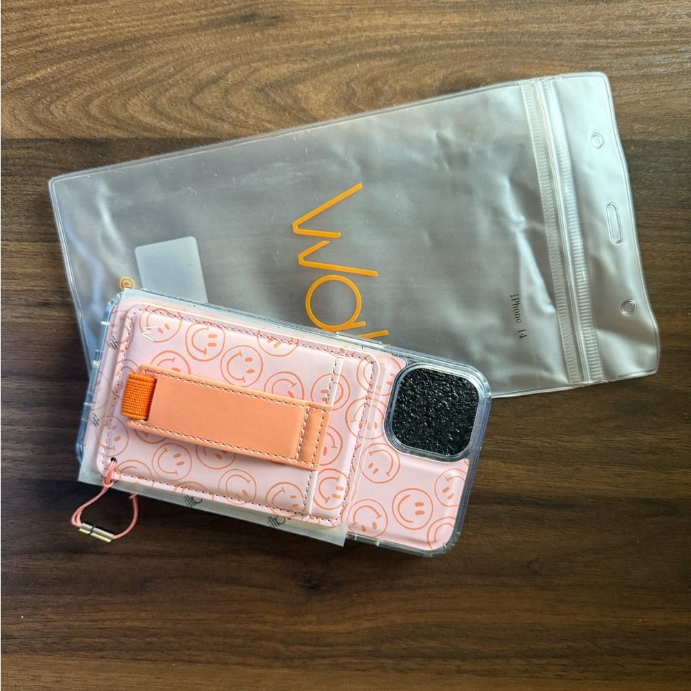 Orange Smiley Face IPhone 14 Walli Case